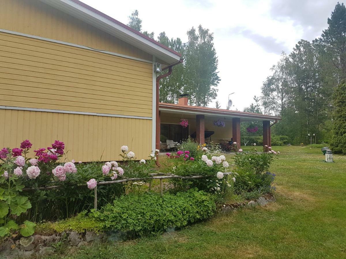 Pyhtaeae Garden Villa Pyhtaa Eksteriør billede